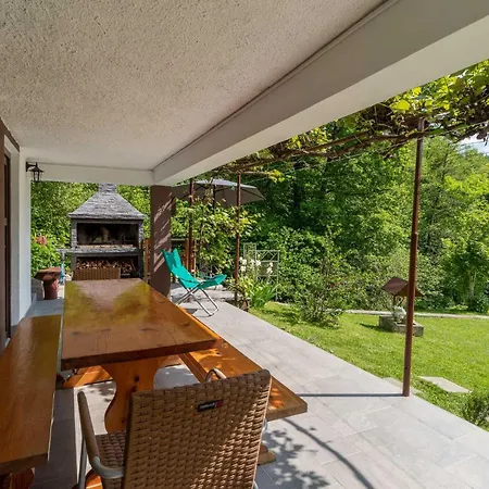 Holiday home Stunning In With Wifi Brod na Kupi
