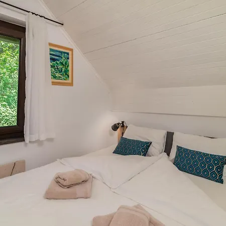 Holiday home Stunning In With Wifi Brod na Kupi